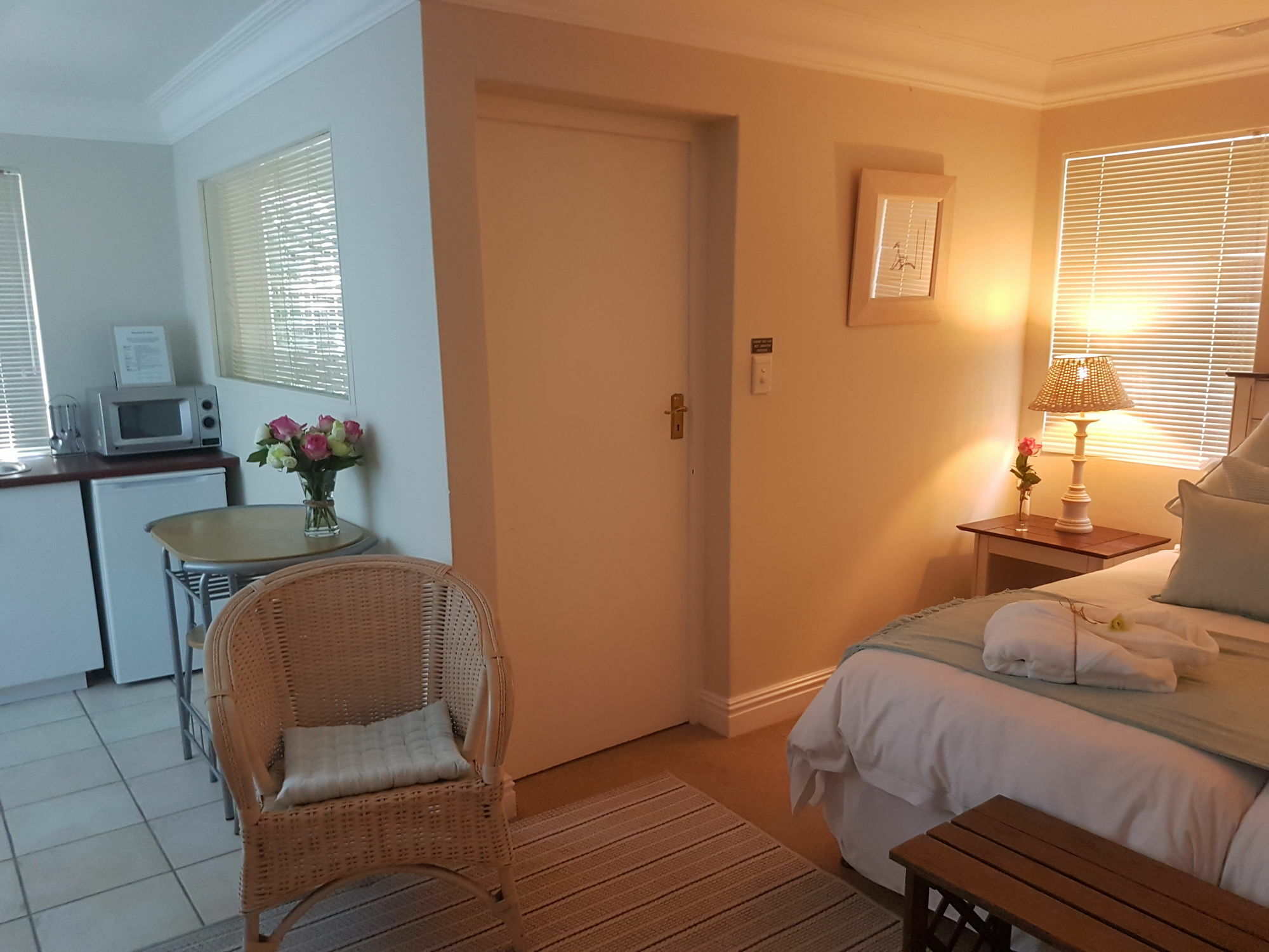 Roseroc Boutique Guesthouse Найсне Экстерьер фото